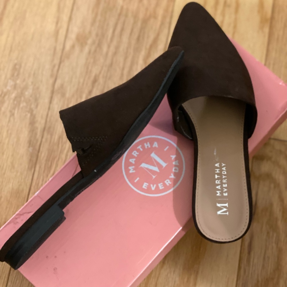 Brand new dark brown women’s shoes